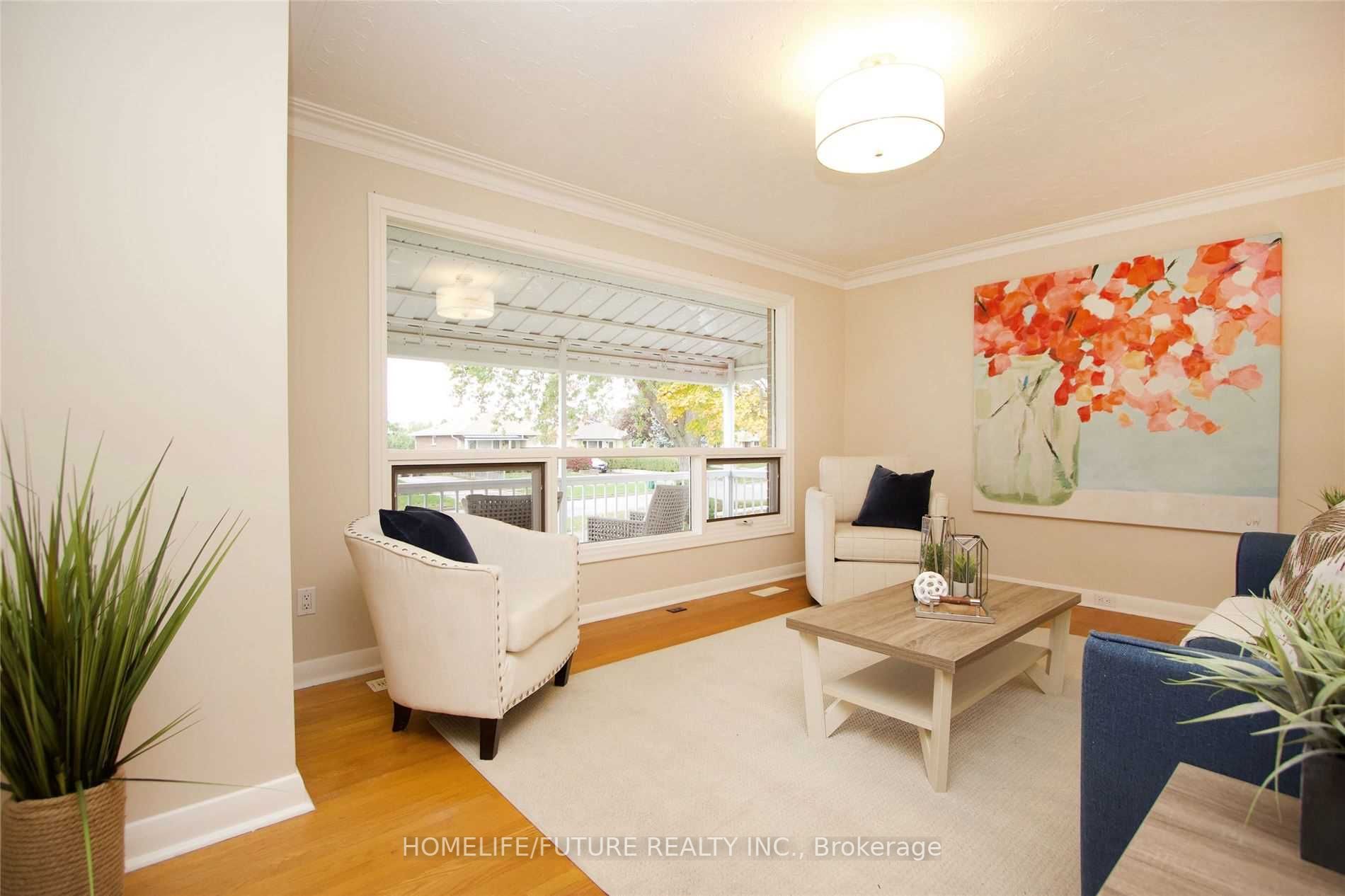 429 Elizabeth St, #Upper
