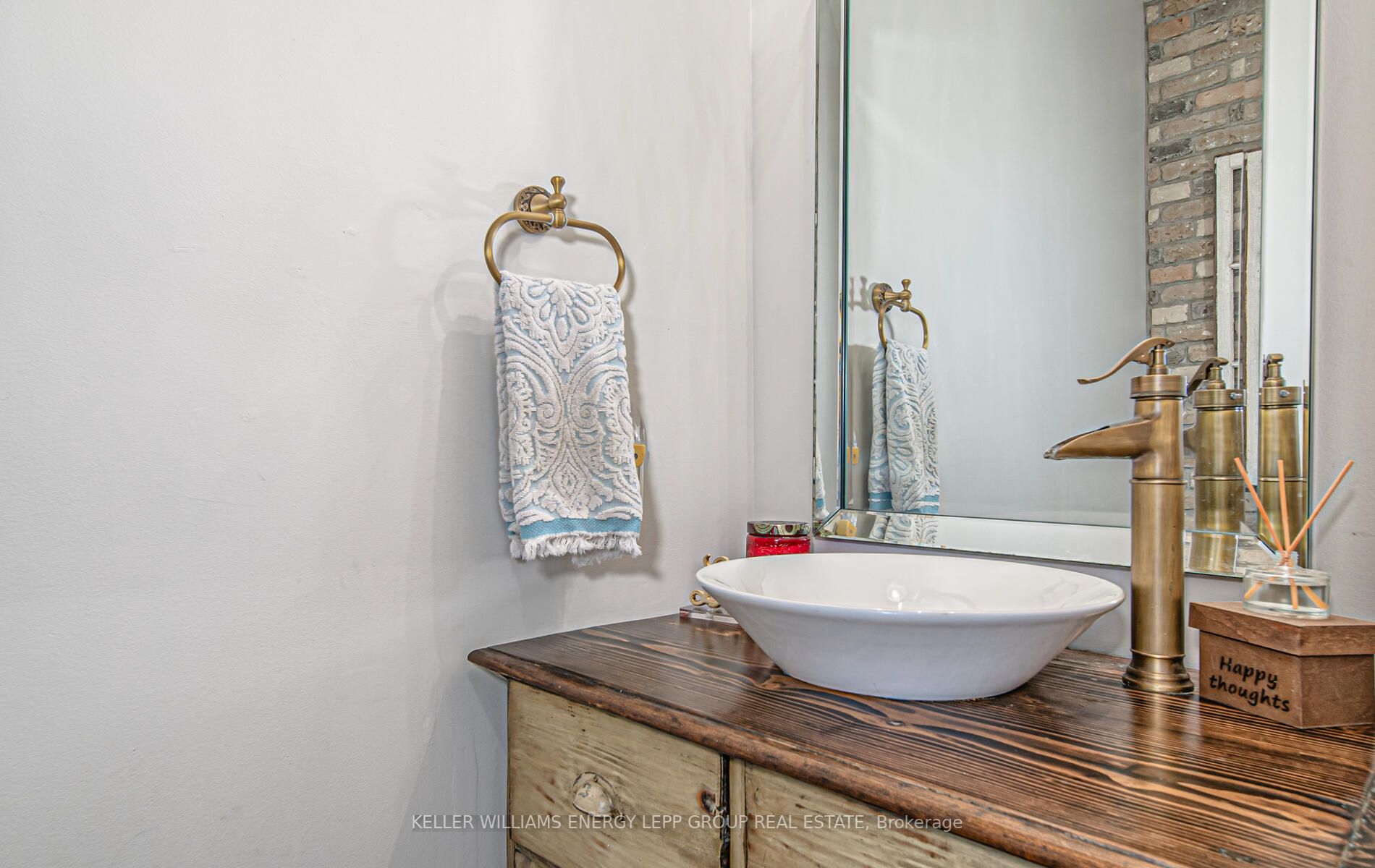 Listing E7010700 - Large Photo # 9