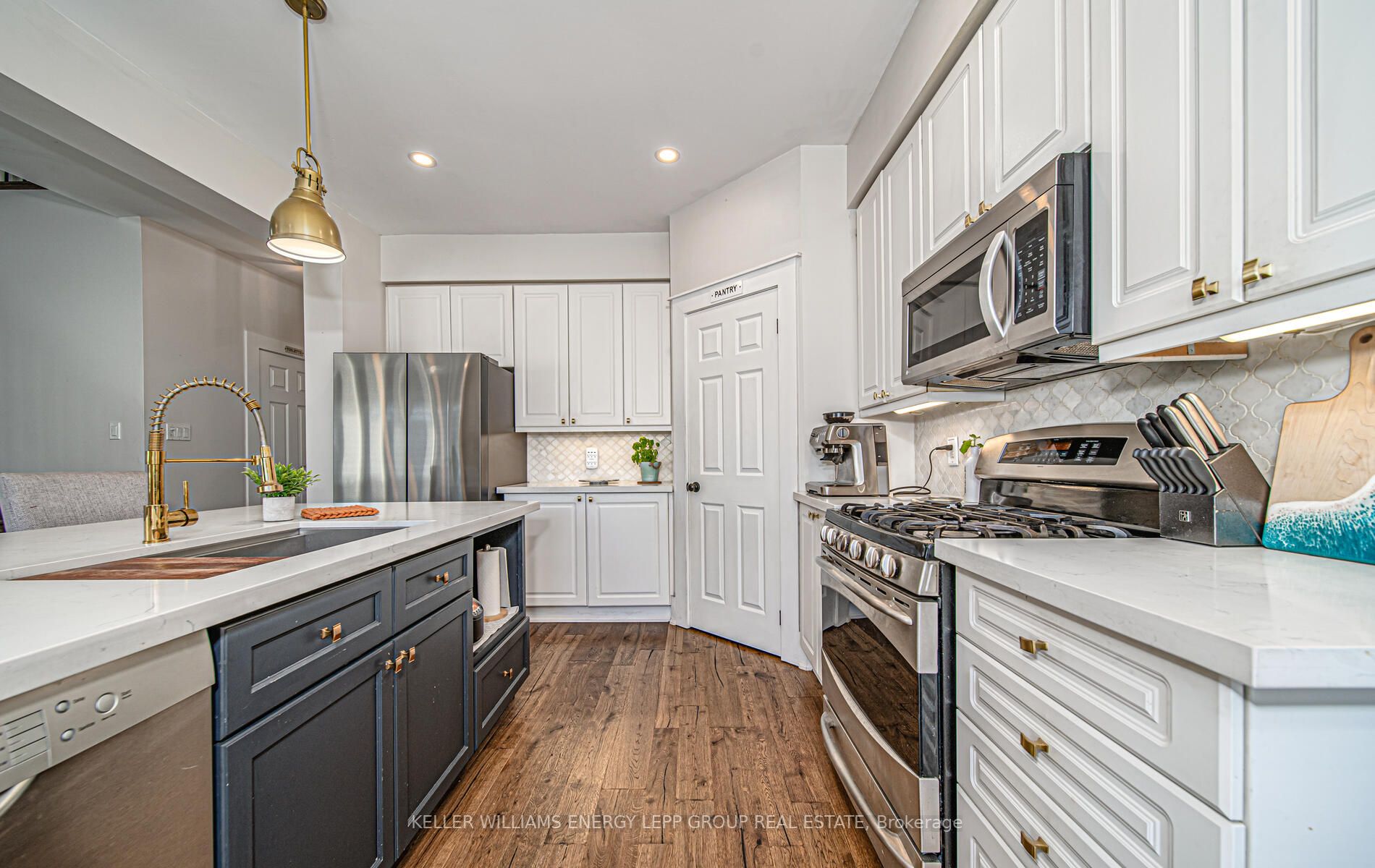 Listing E7010700 - Large Photo # 4
