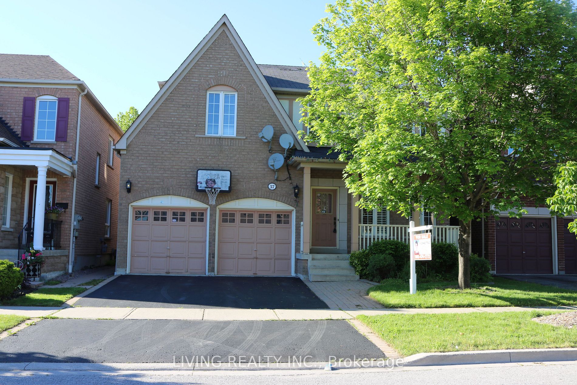 57 Bradbury Cres