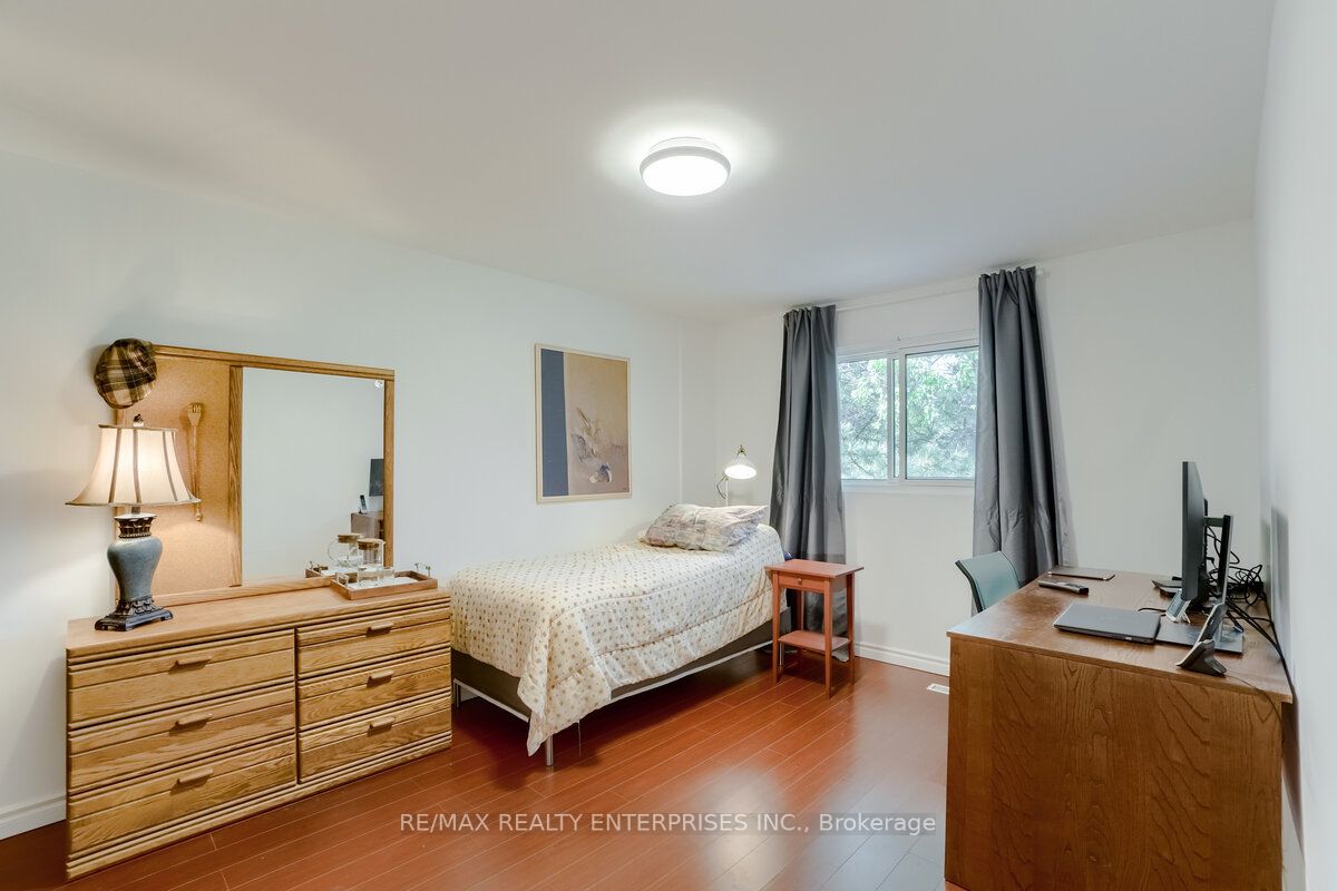 25 Brimwood Blvd, #99