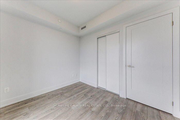 2550 Simcoe St N, #507