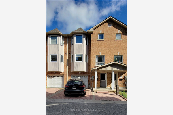 3358C Mccowan Rd, Toronto