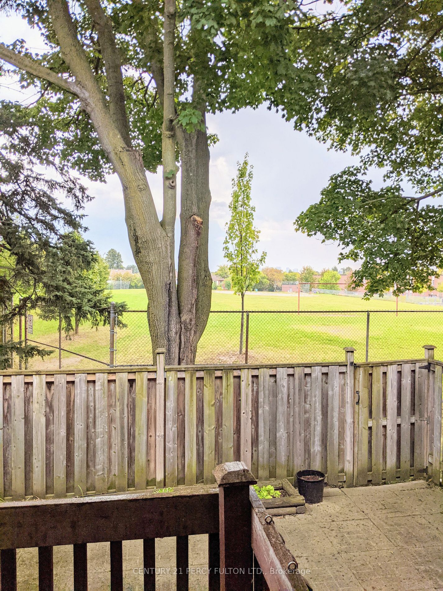 201 Alexmuir Blvd, #98