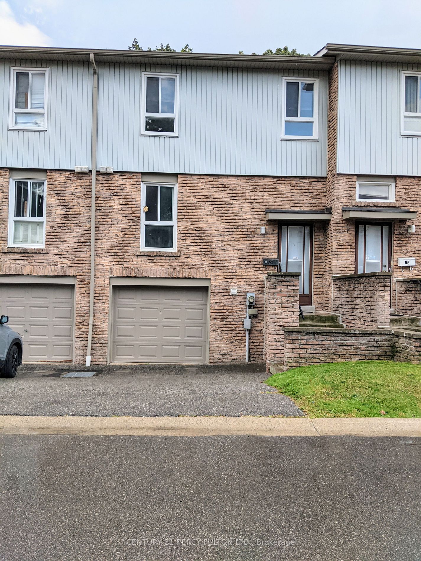 201 Alexmuir Blvd, #98