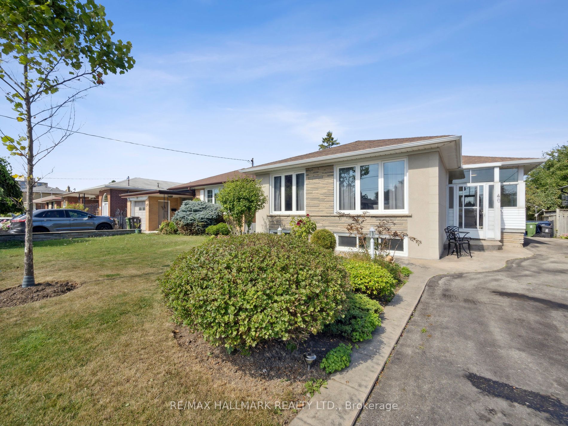 40 Zenith Dr