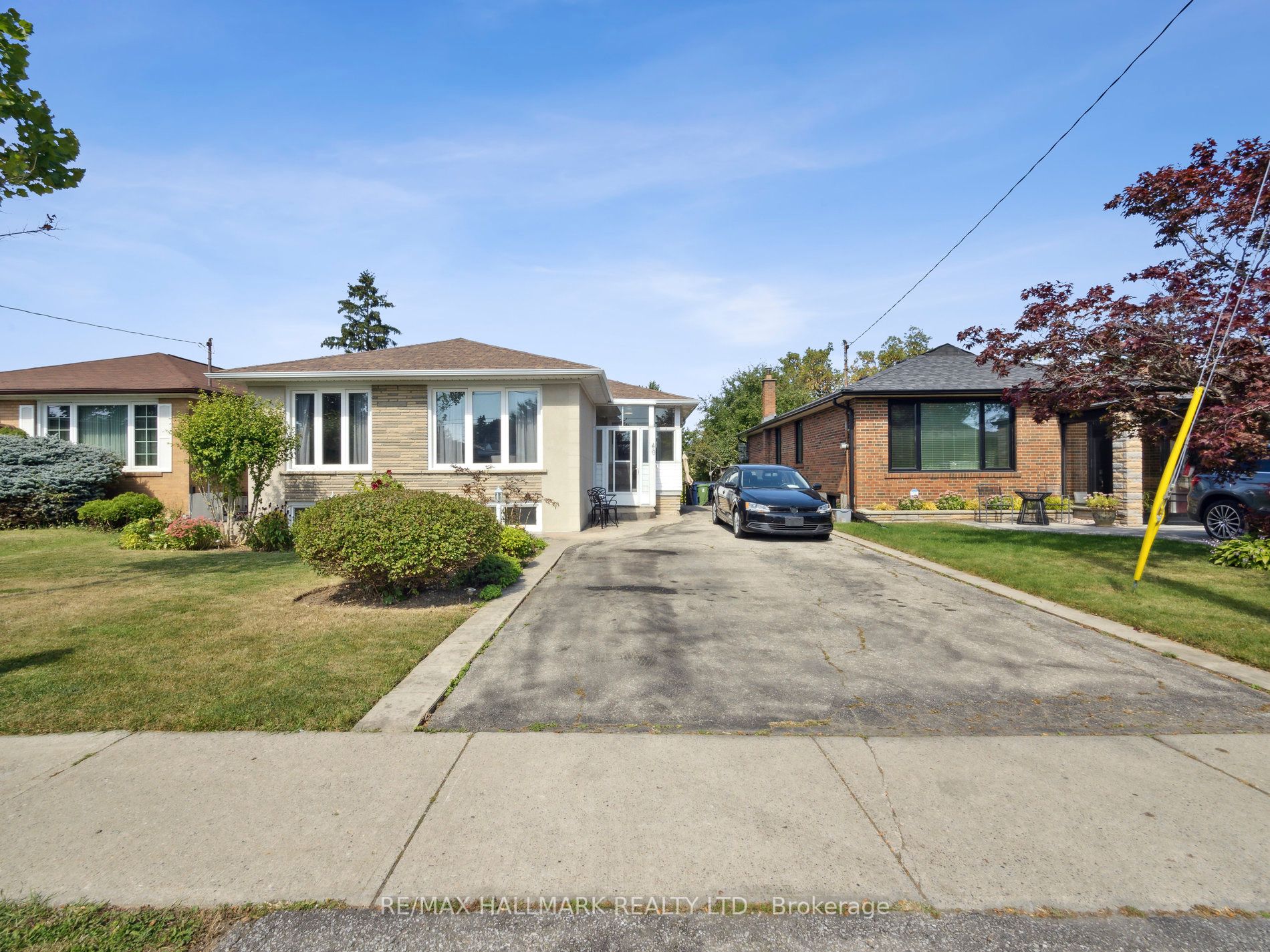 40 Zenith Dr