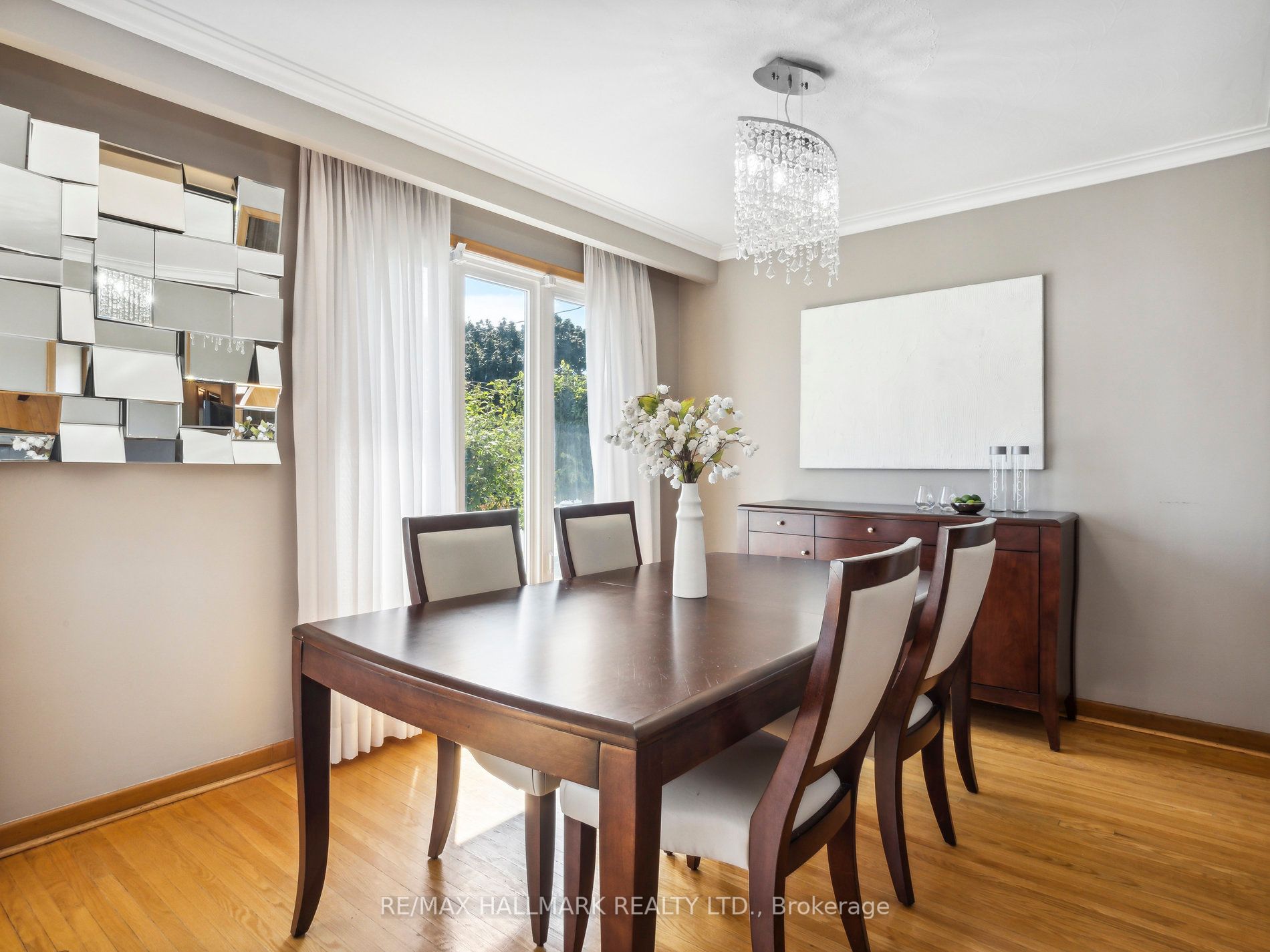 40 Zenith Dr
