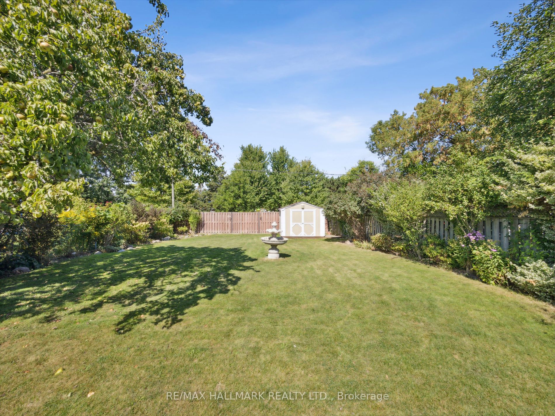40 Zenith Dr