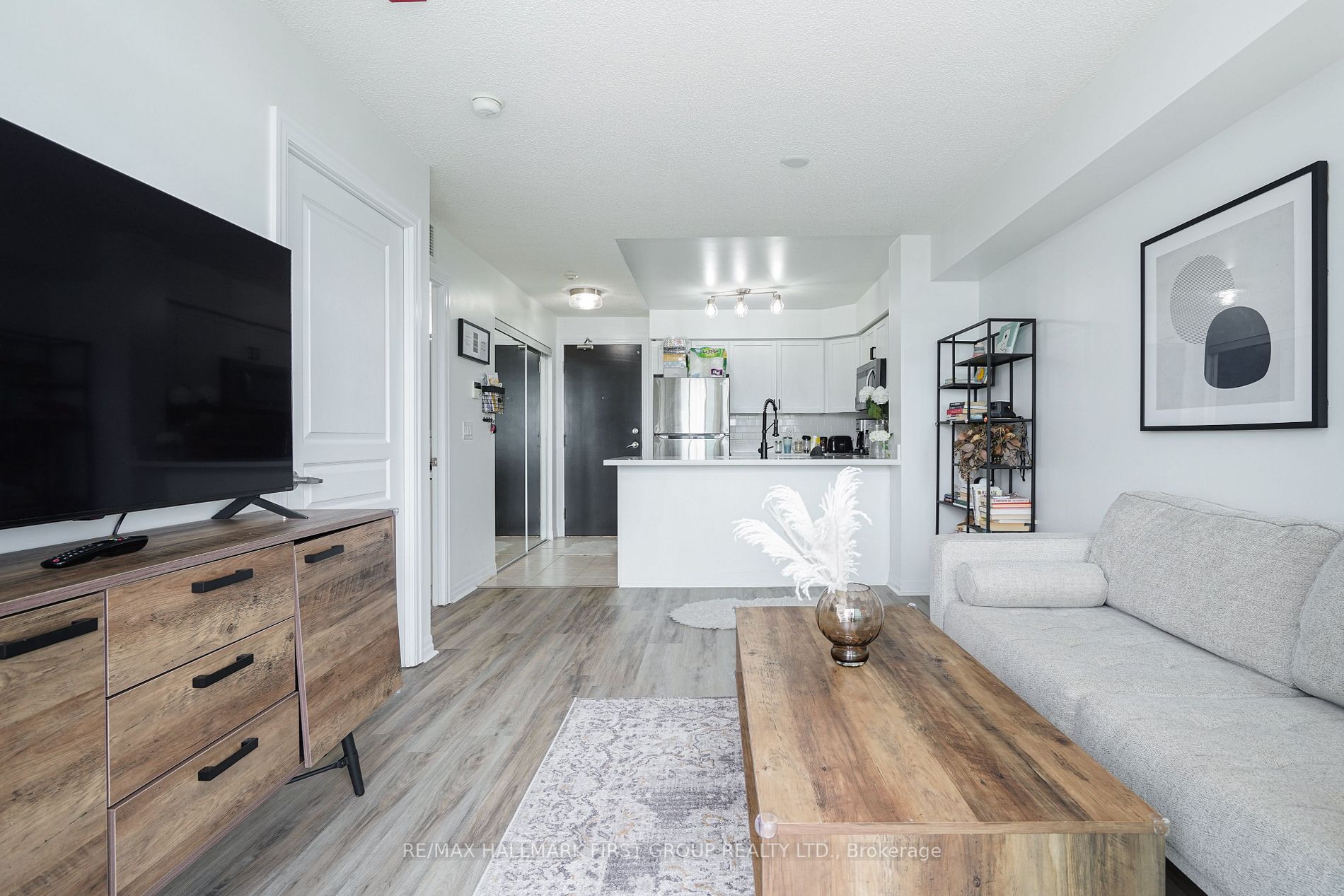 1600 Charles St, #710