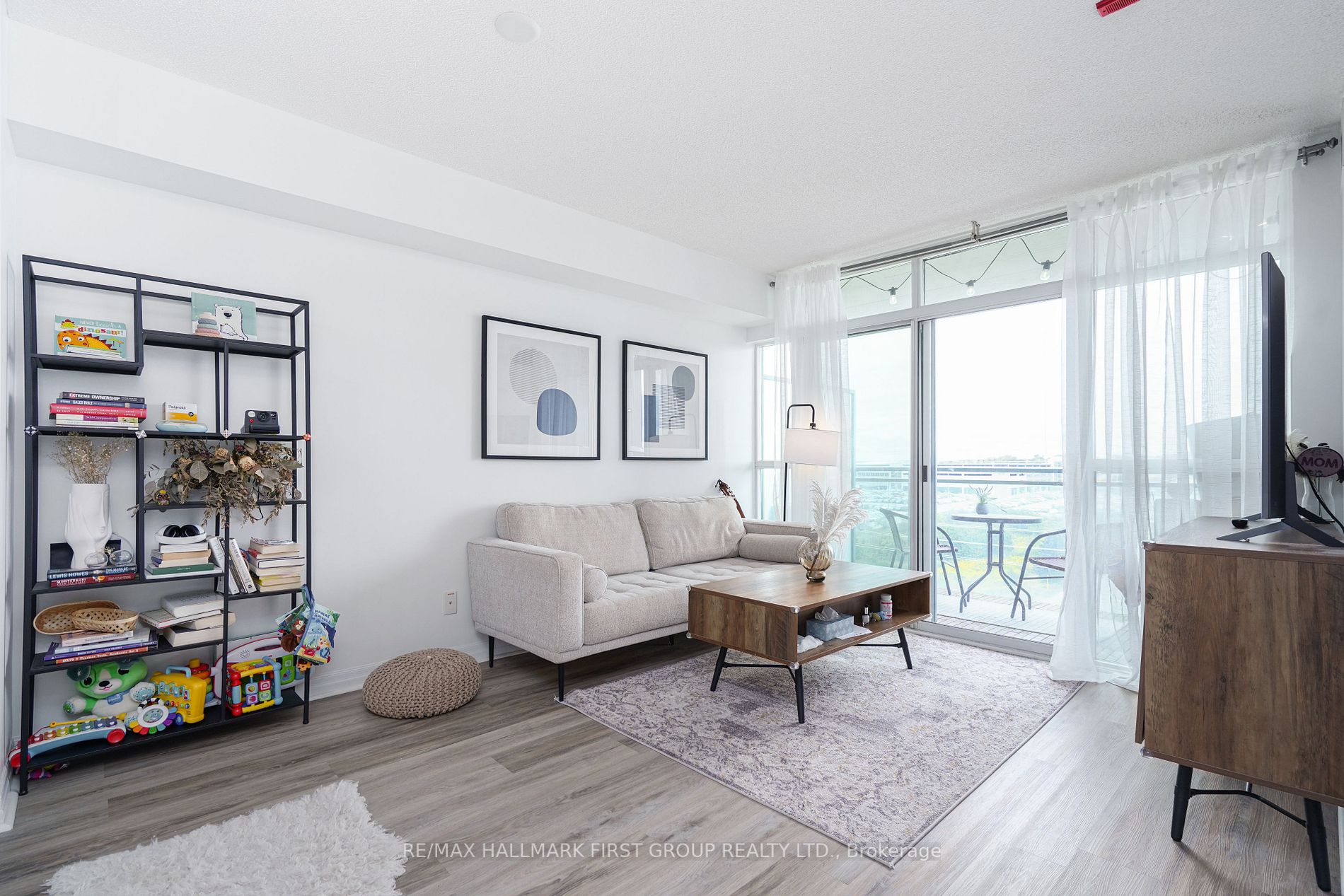 1600 Charles St, #710