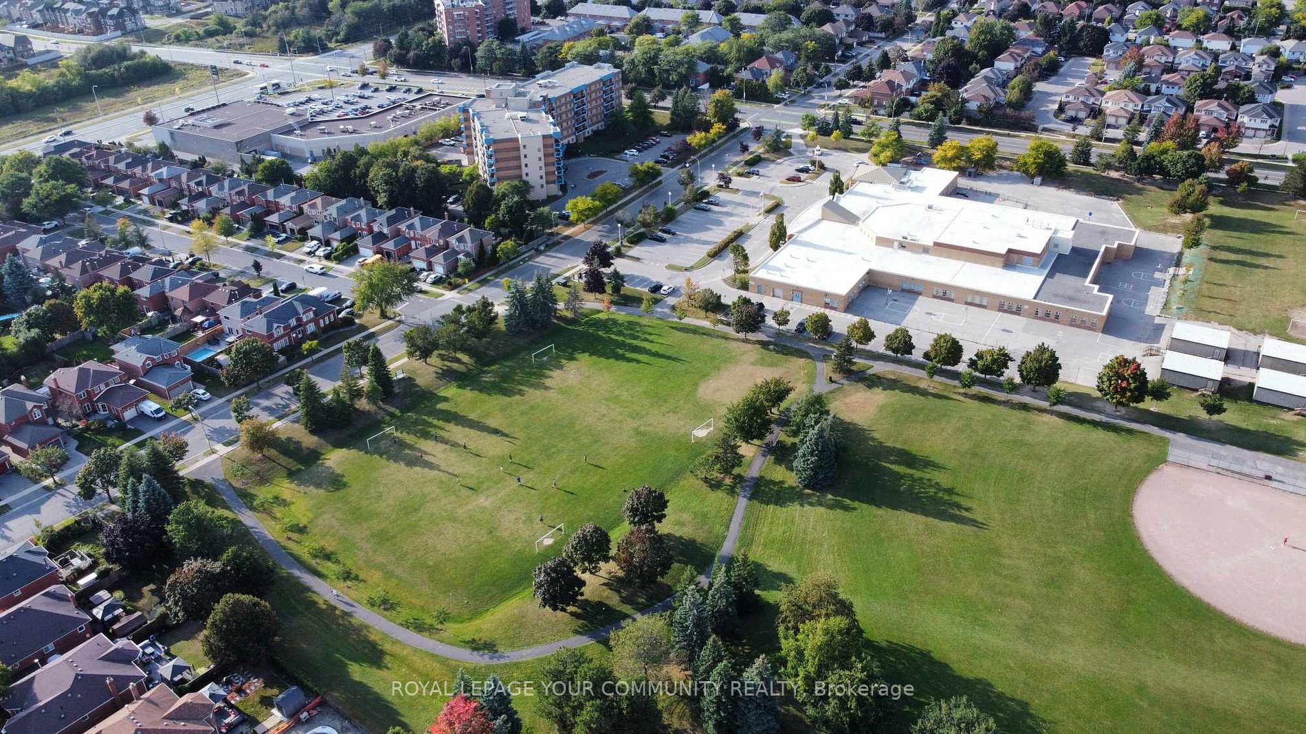 20 Rolling Acres Dr