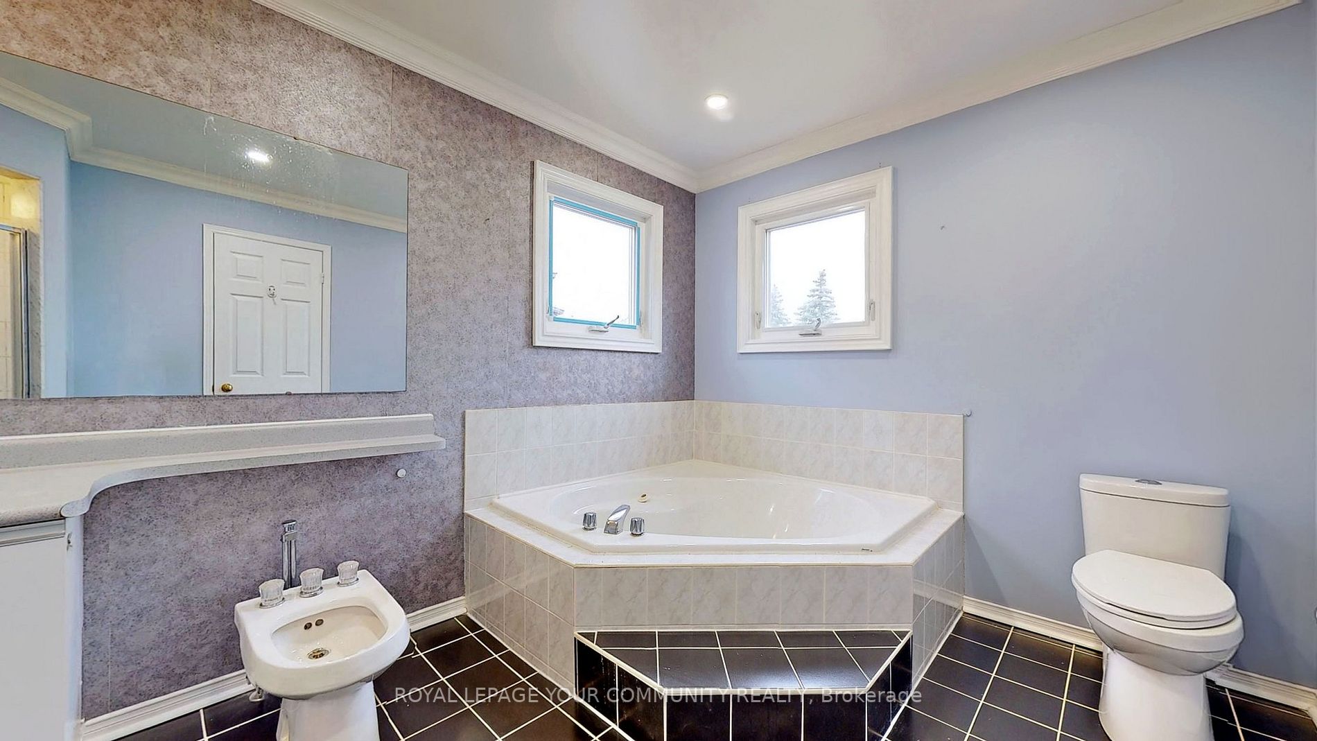 20 Rolling Acres Dr