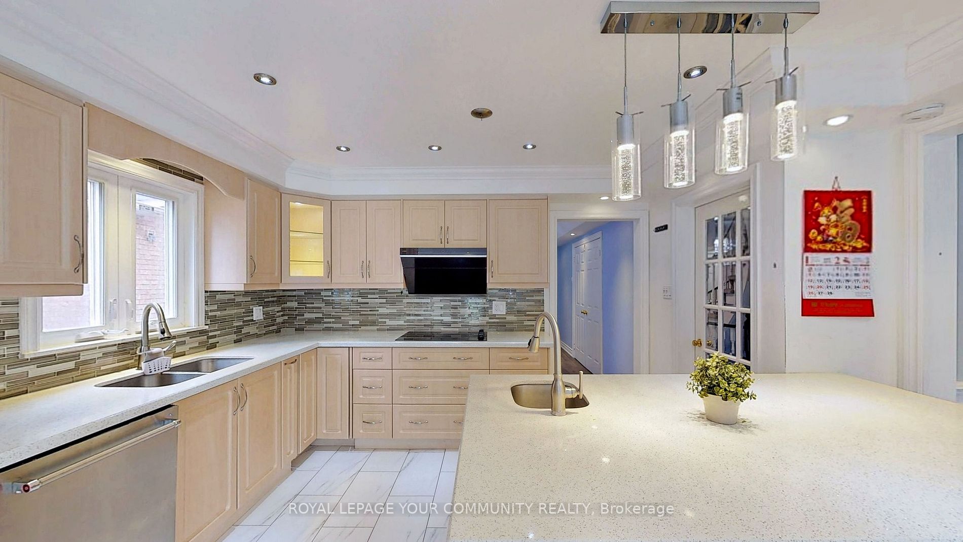 20 Rolling Acres Dr