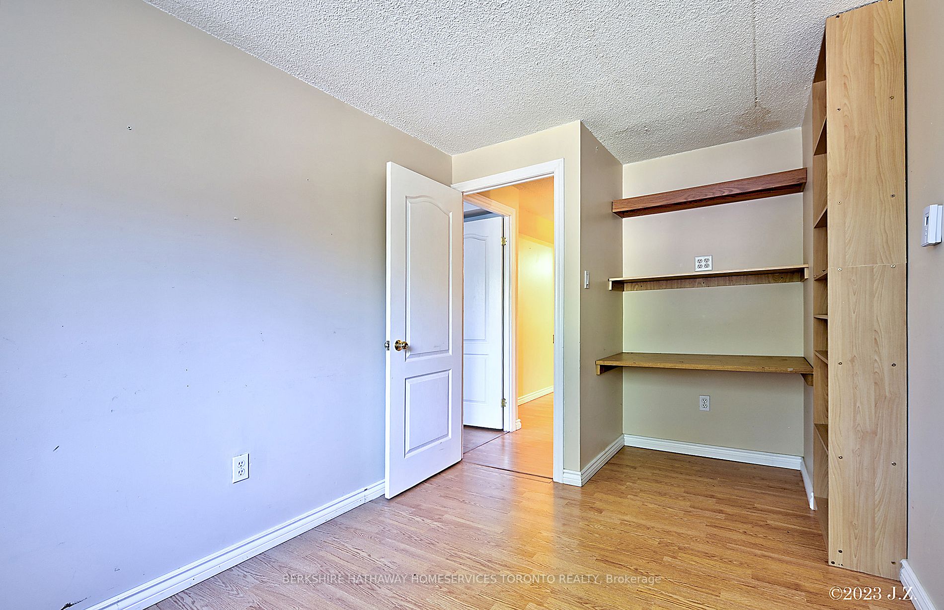 Listing E7011360 - Large Photo # 17