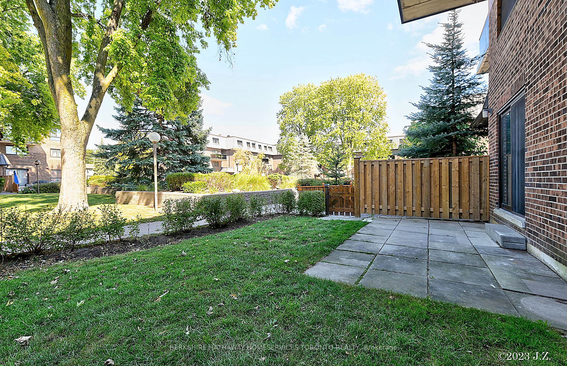 Listing E7011360 - Large Photo # 24