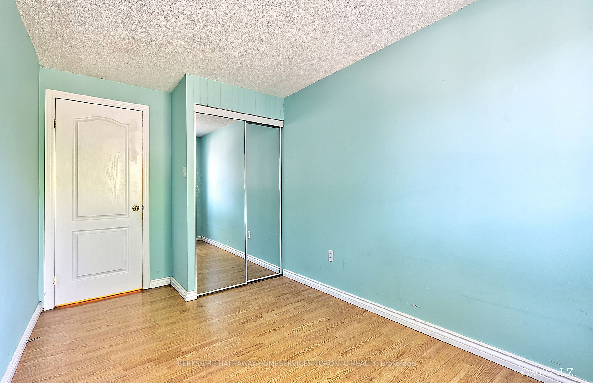 Listing E7011360 - Large Photo # 19