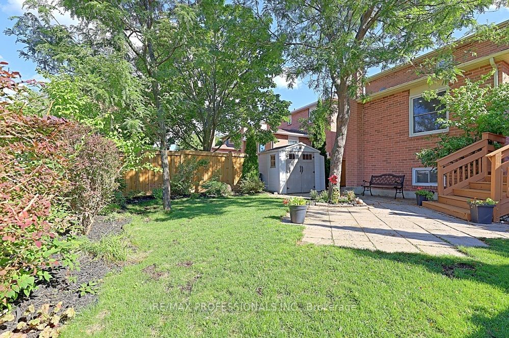 34 Yorkshire Crescent