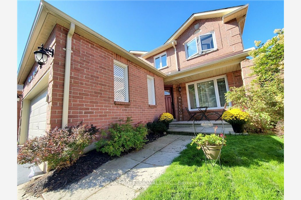 34 Yorkshire Cres, Whitby