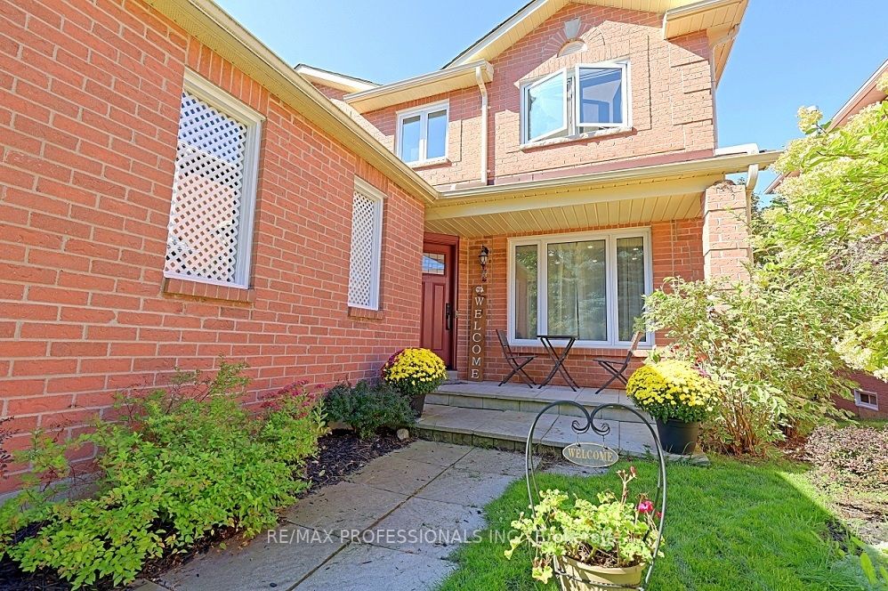 34 Yorkshire Crescent