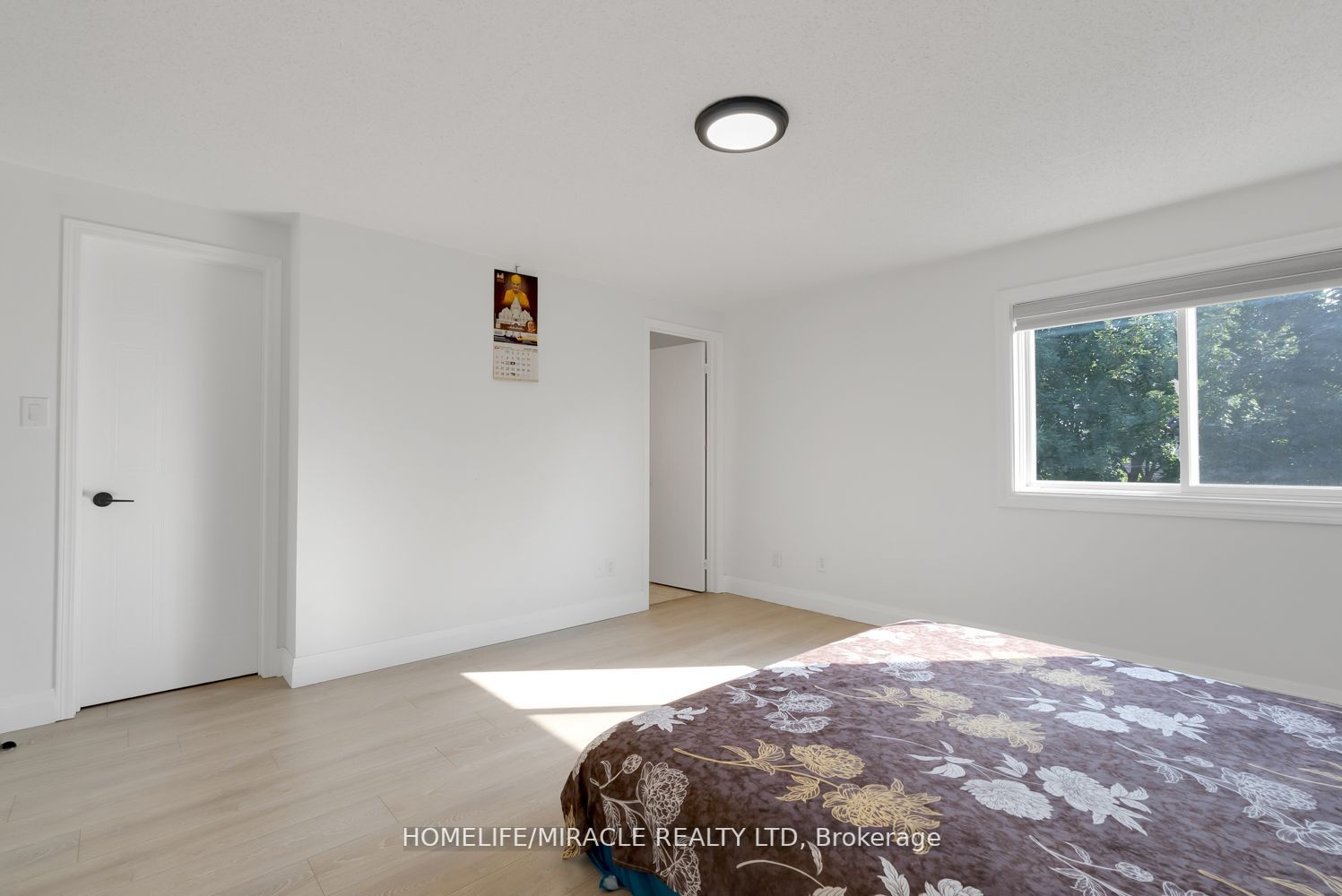 1657 Erindale Cres