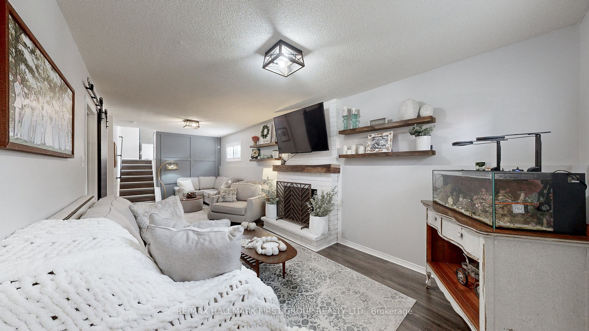 22 Boychyn Dr