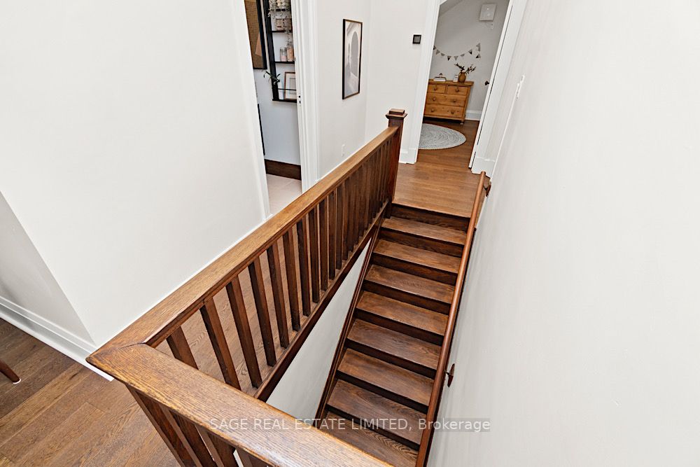 40 Fallingbrook Road