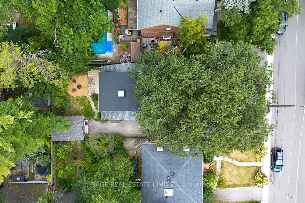 40 Fallingbrook Rd