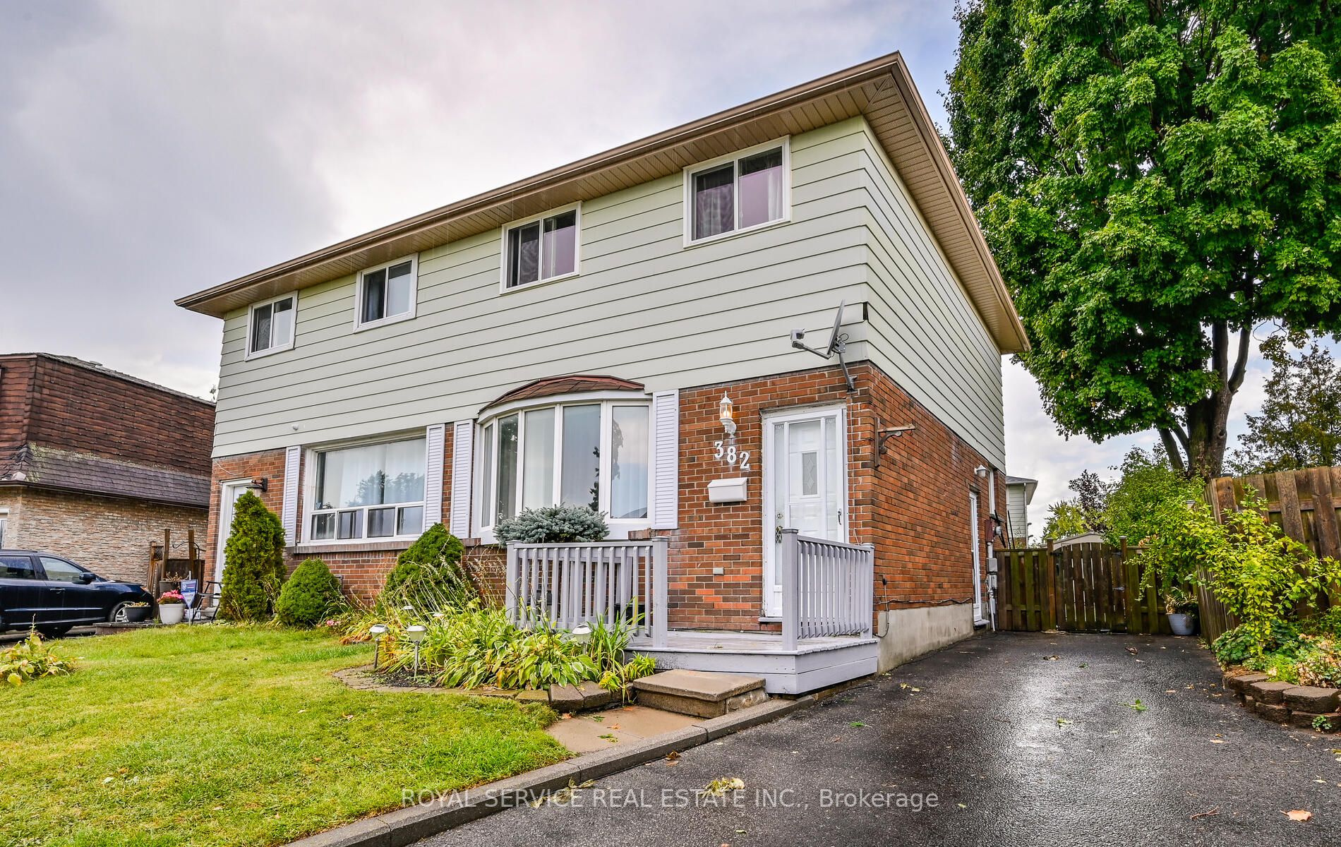 382 Kinmount Cres