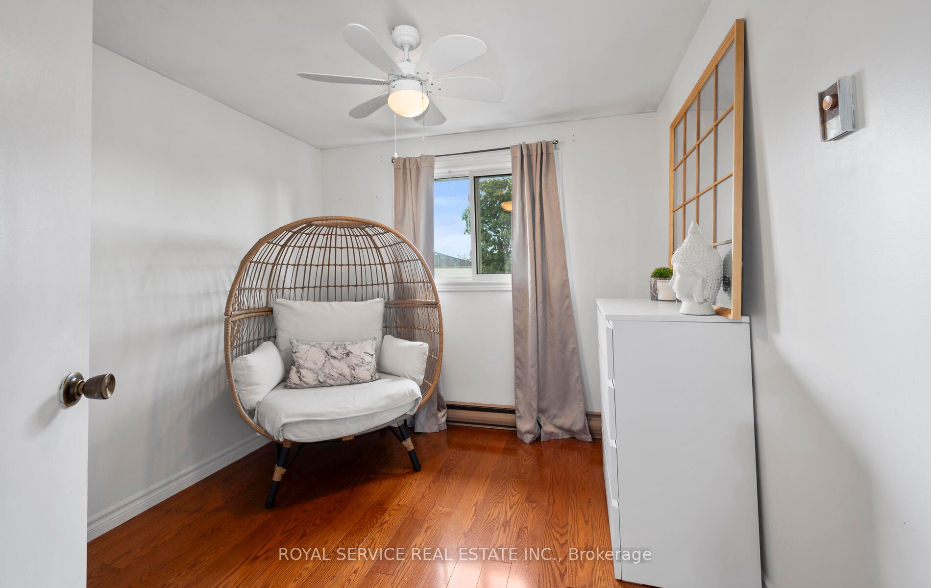 382 Kinmount Cres