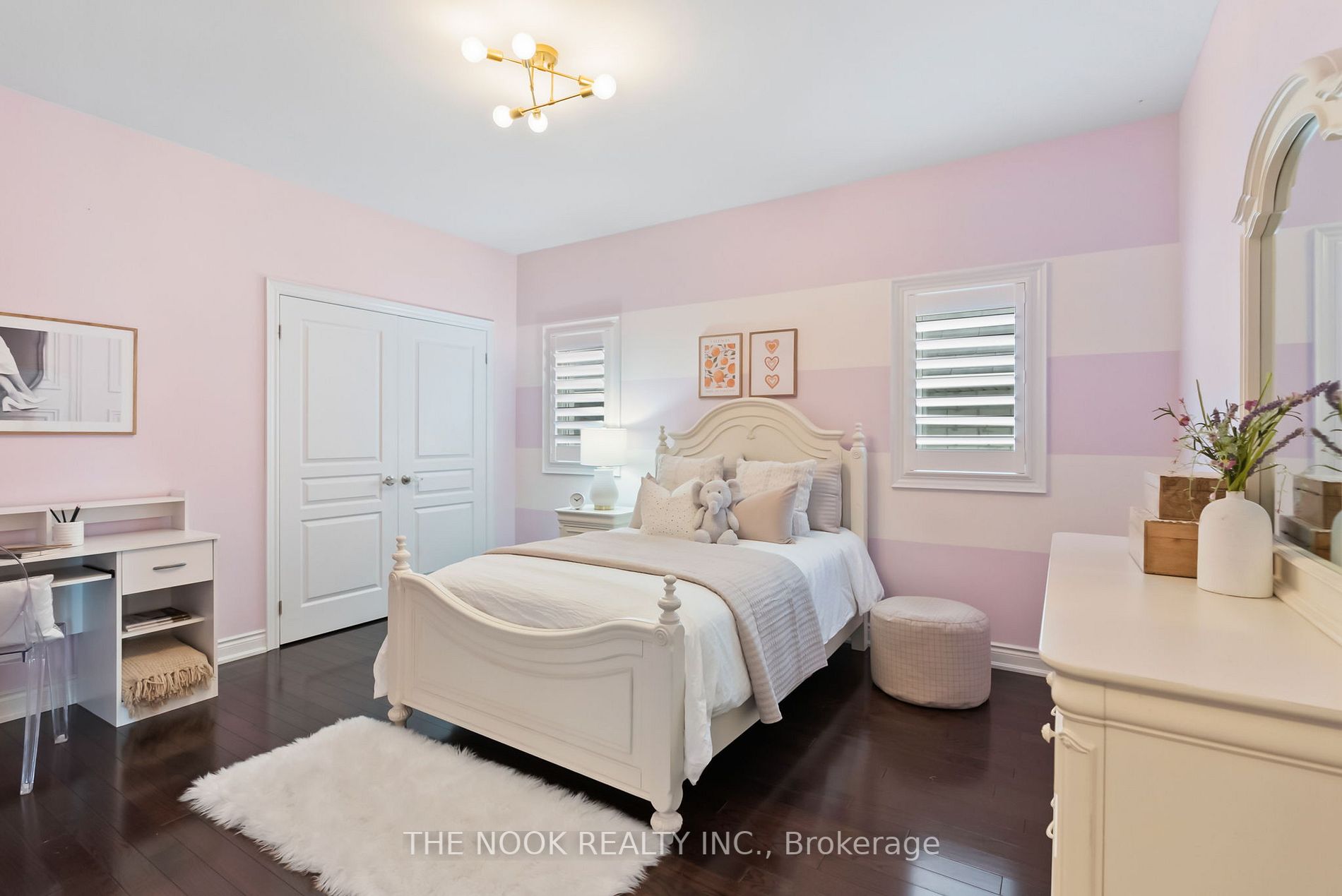 2319 Southcott Rd