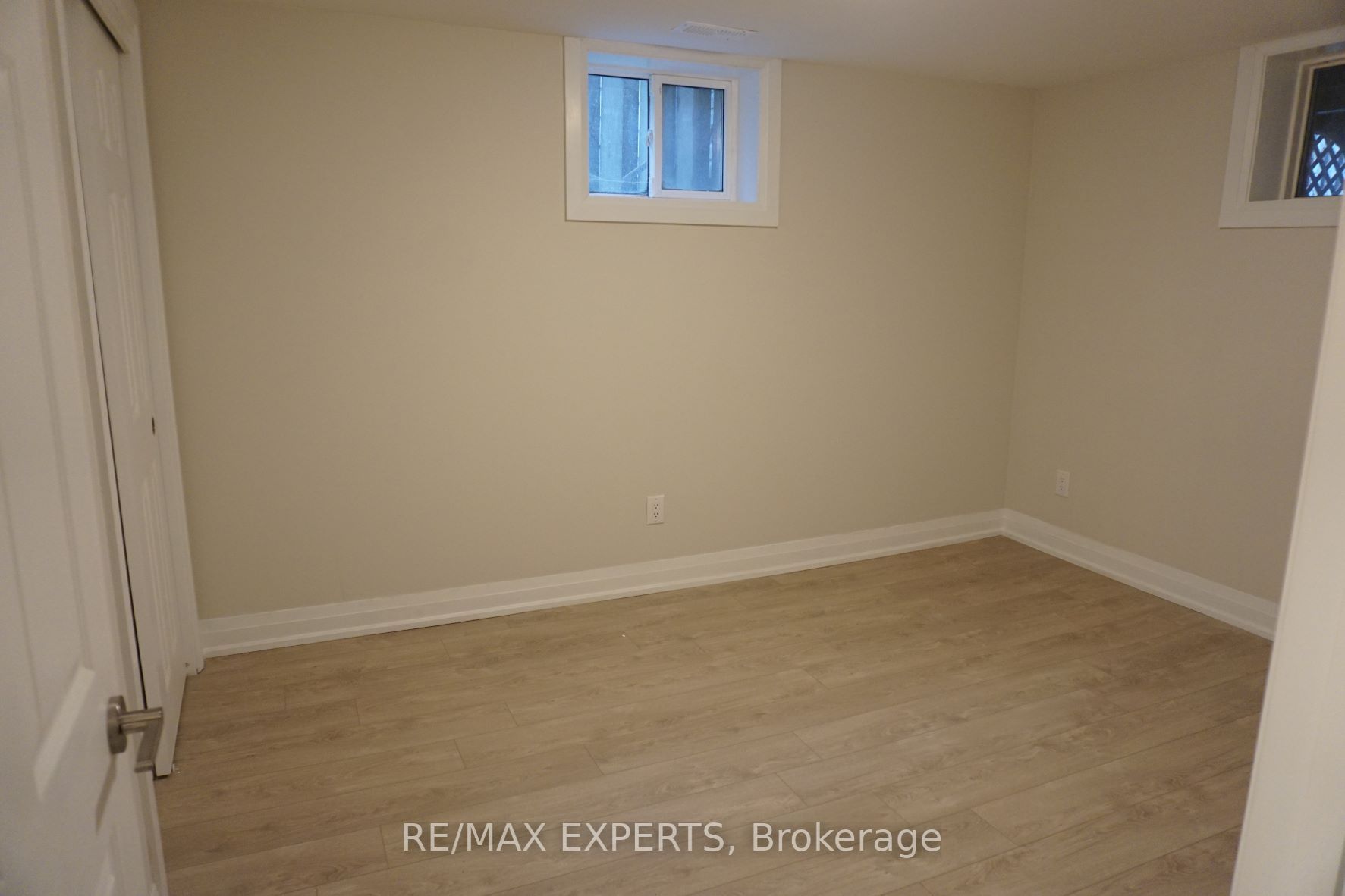 77 Cromwell Ave, #Lower