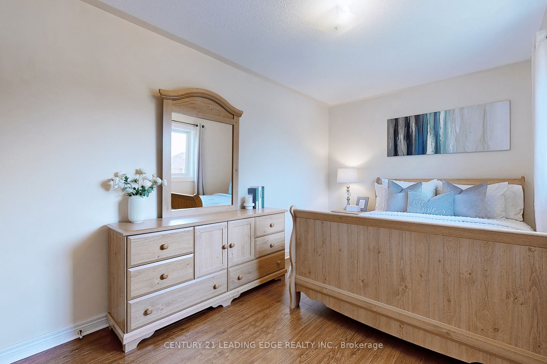 1 Teagarden Crt