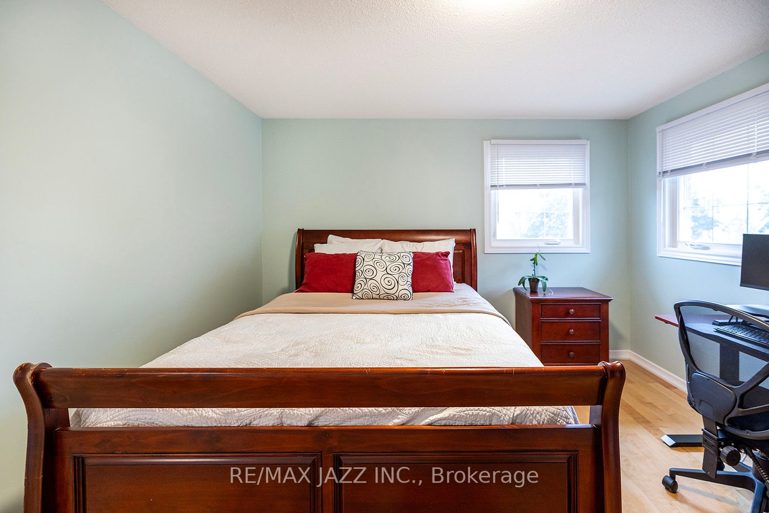 857 Sundance Circ
