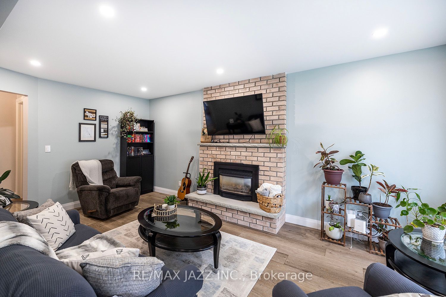 857 Sundance Circ