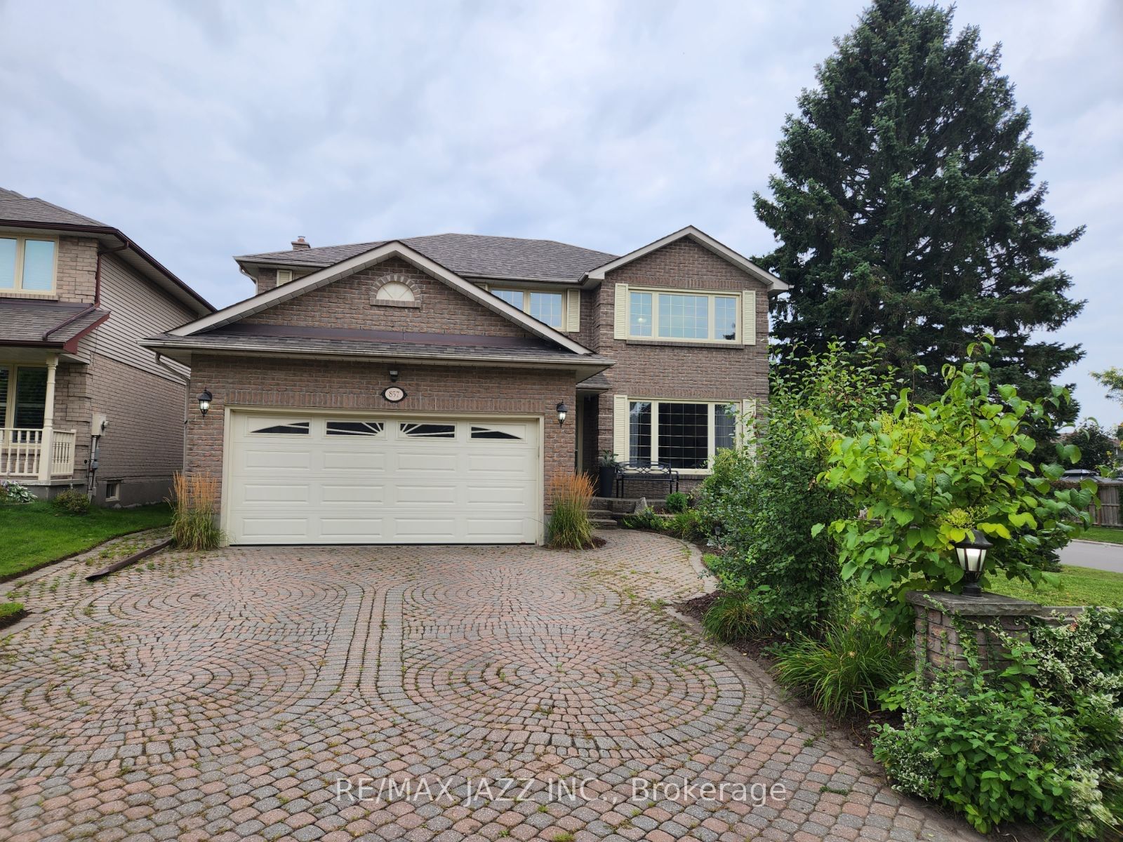 857 Sundance Circ