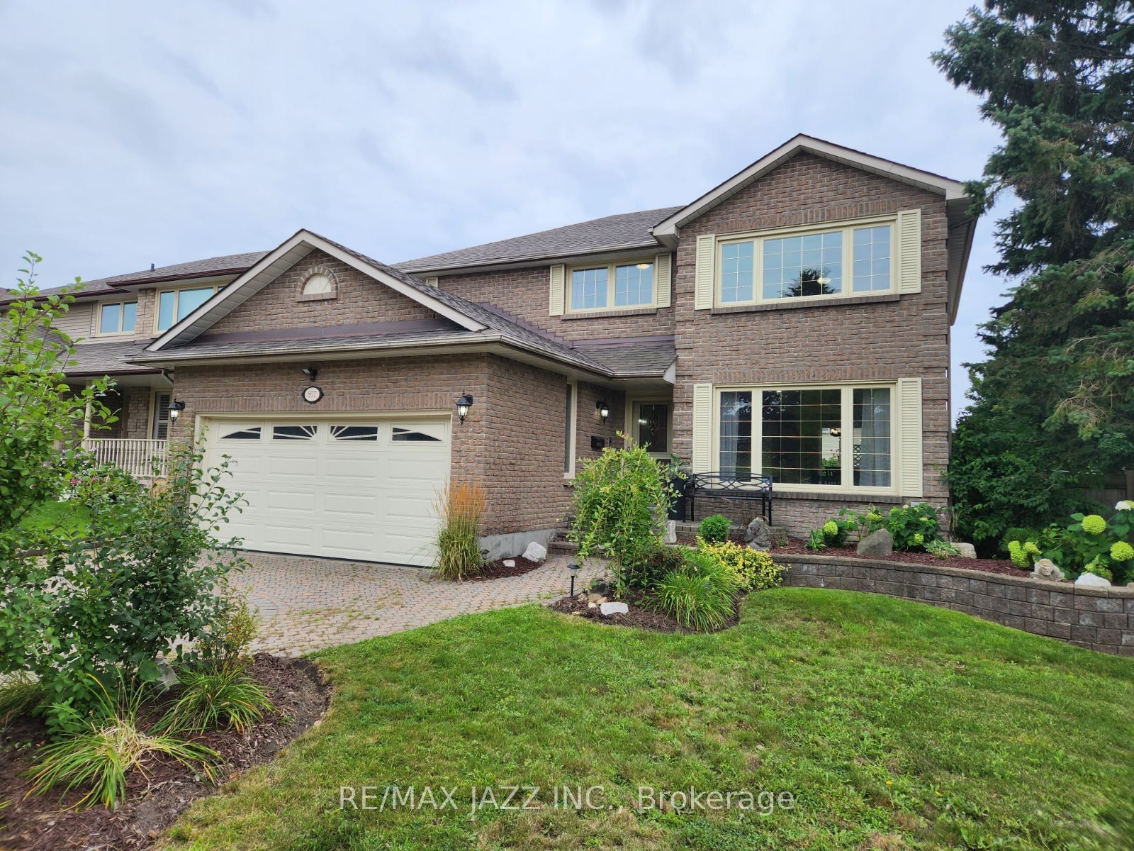 857 Sundance Circ