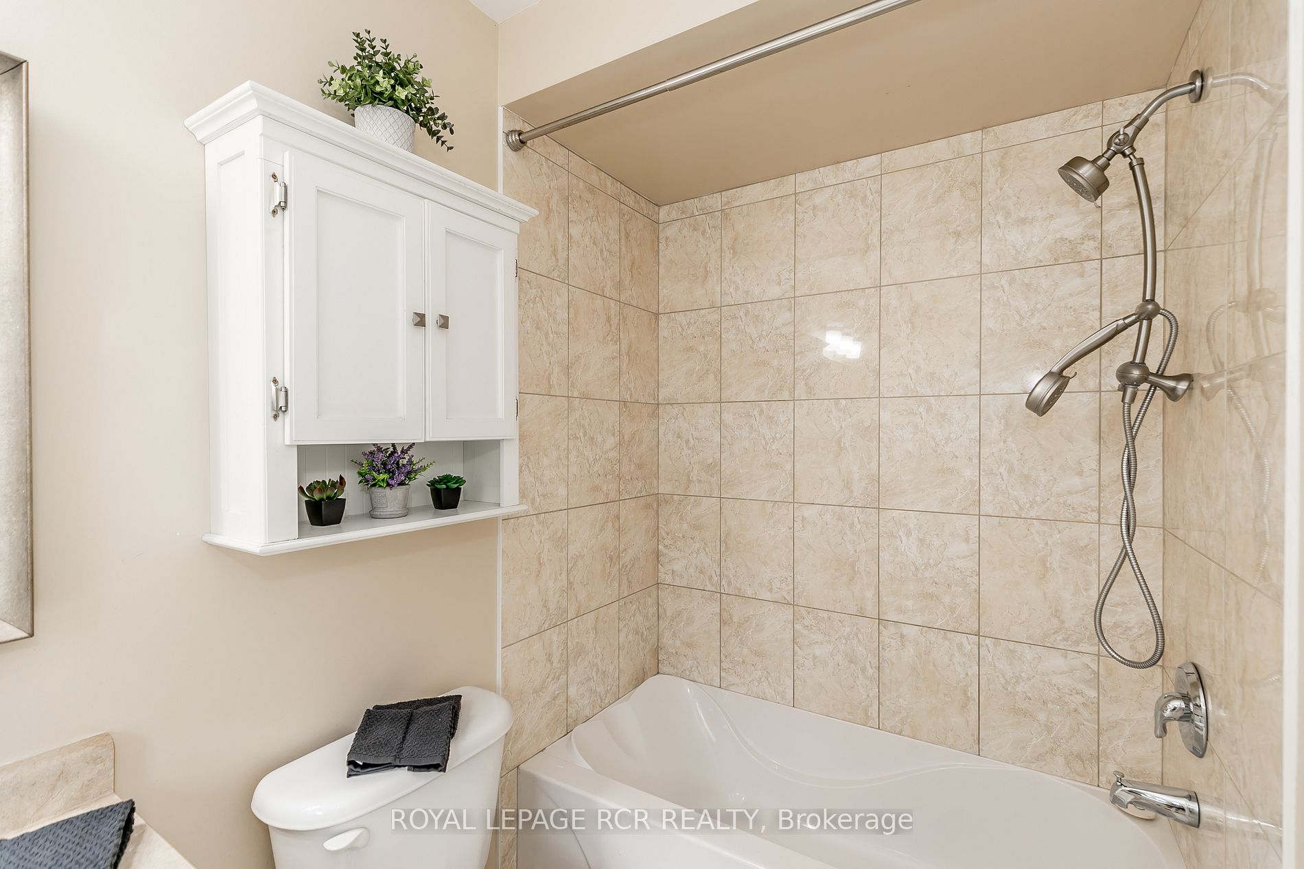 1850 Kingston Rd, #81