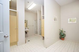 80 Athol St E, #604