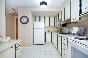 80 Athol St E, #604