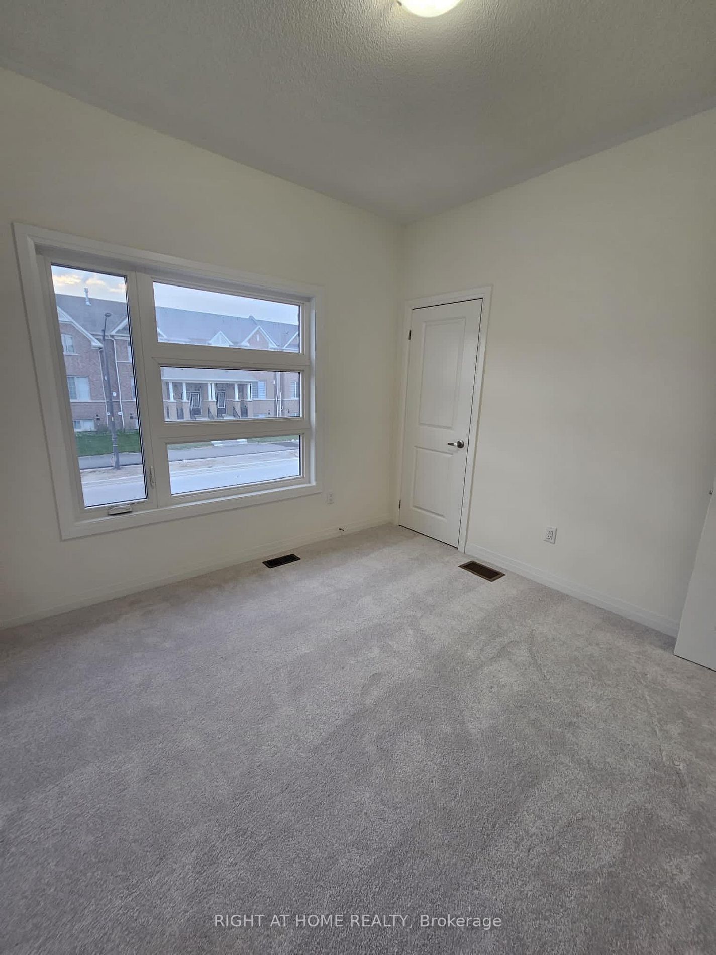 339 Coronation Rd