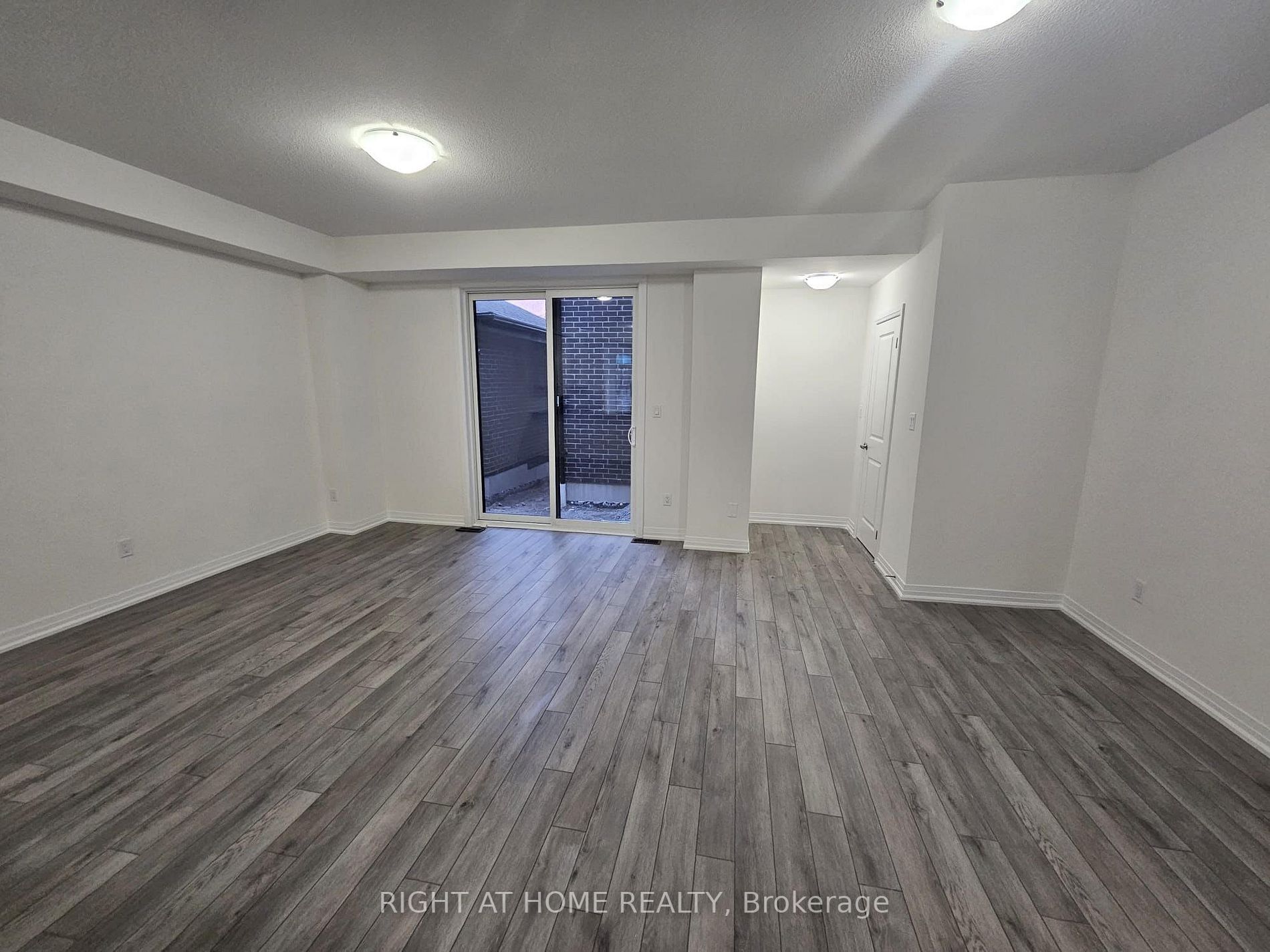 339 Coronation Rd