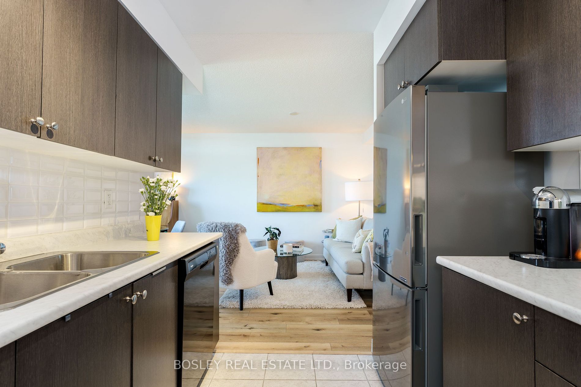 8 Trent Ave, #406