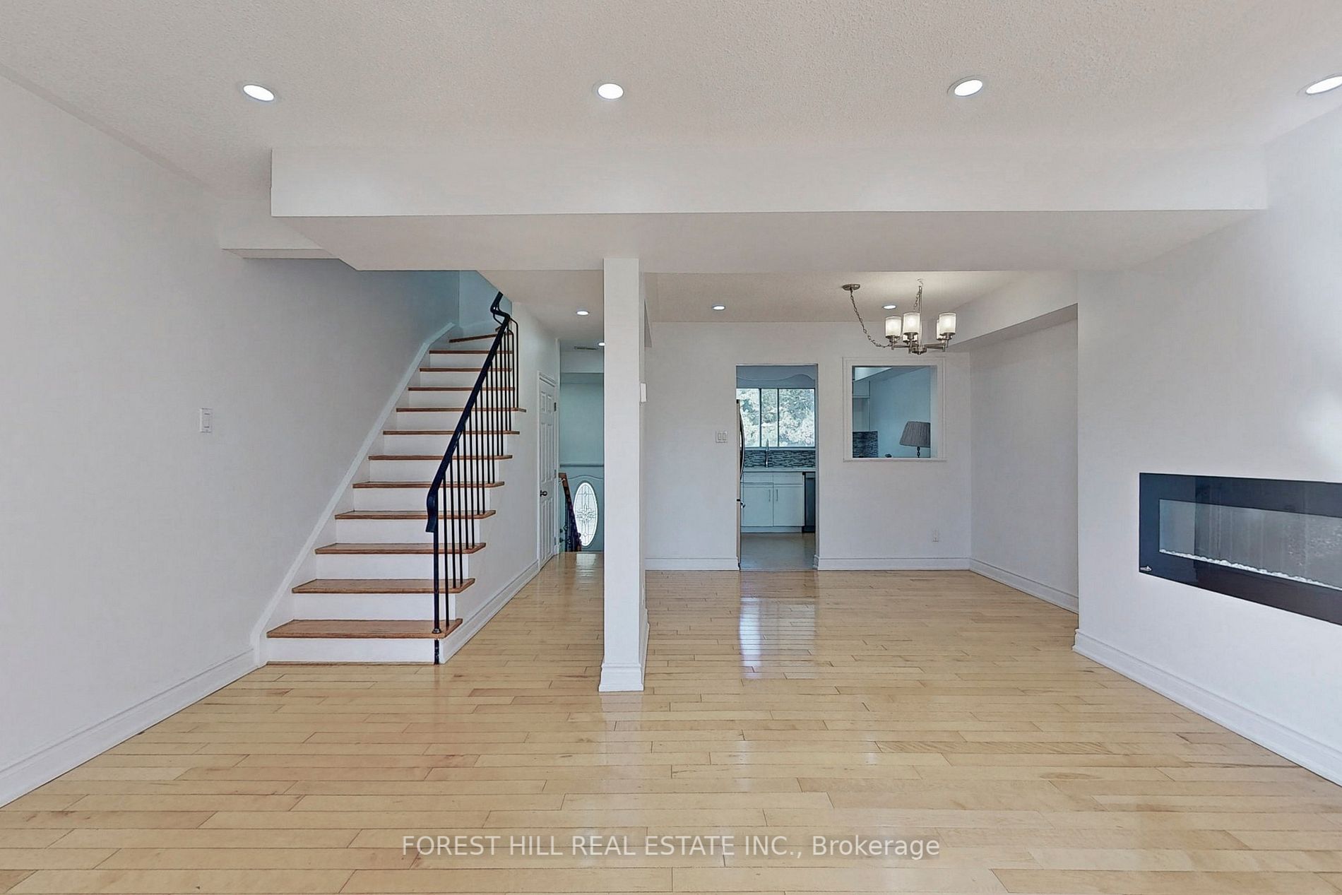 121 Centennial Rd, #37
