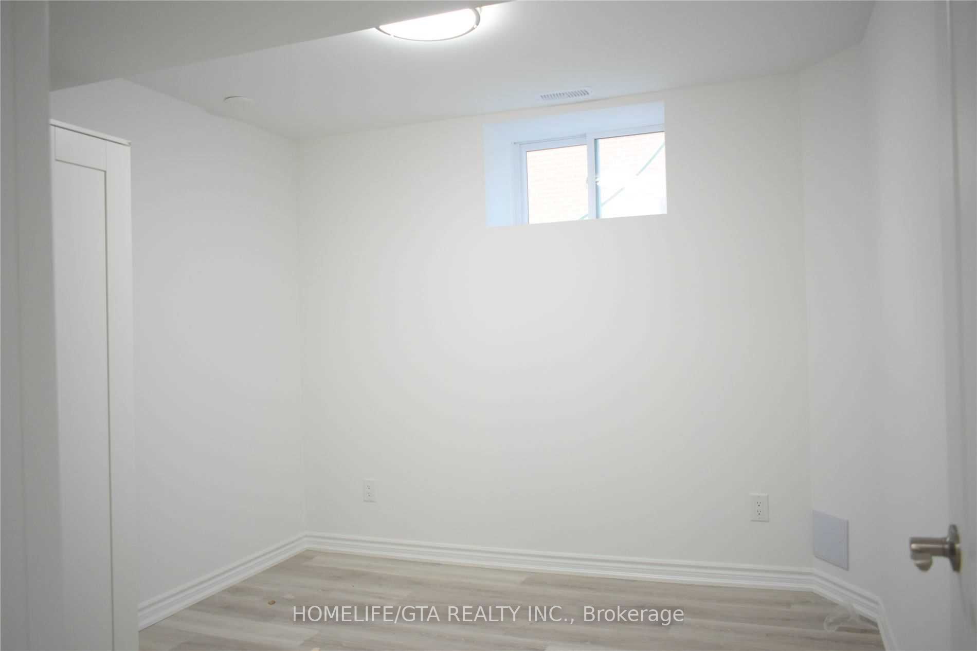 655 Cartier Ave, #Lower