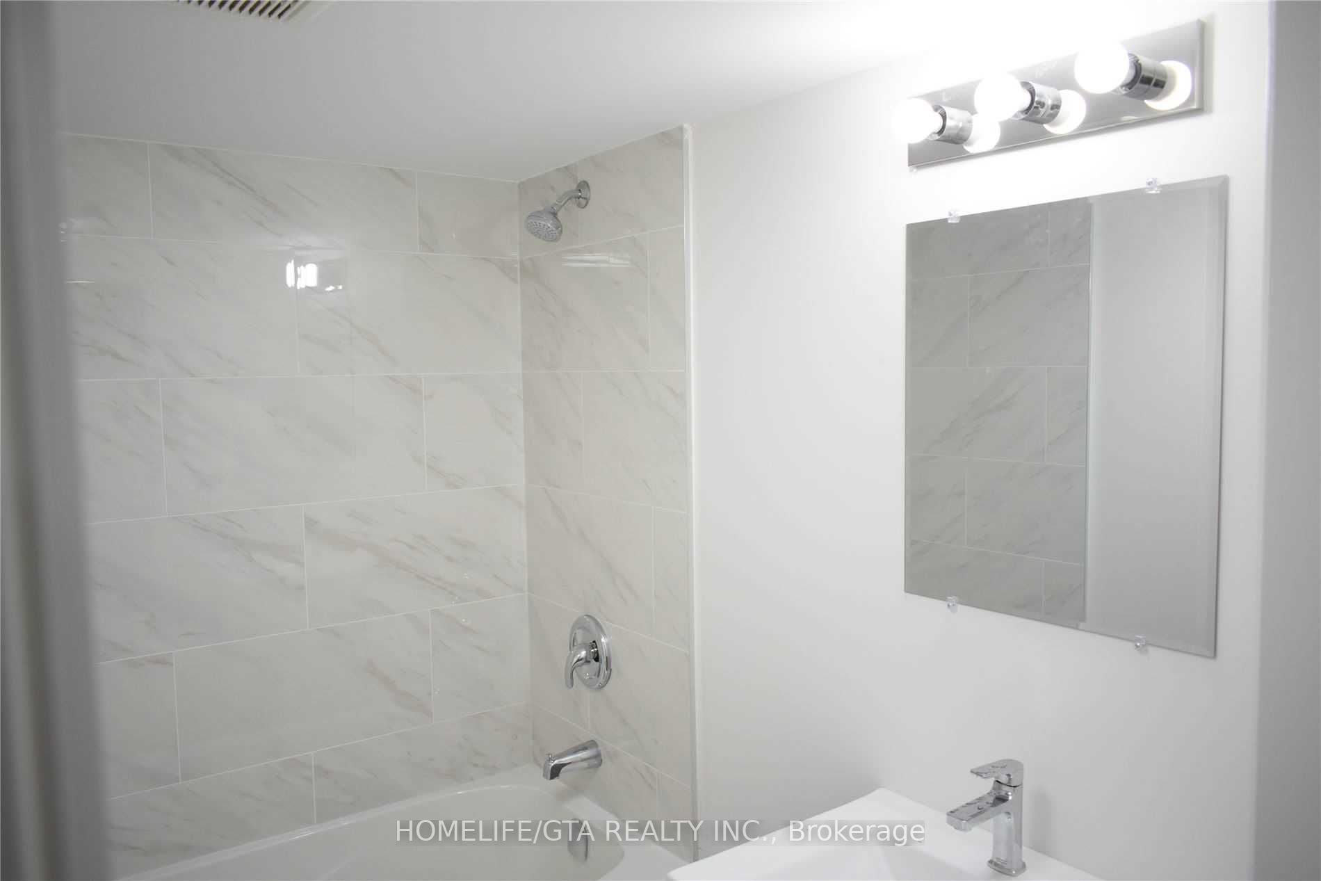 655 Cartier Ave, #Lower