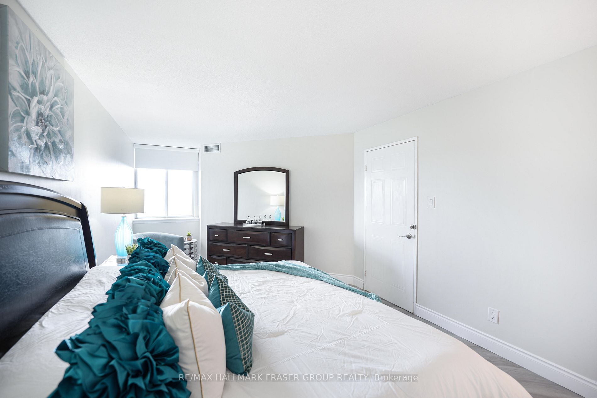 11753 Sheppard Ave E, #619
