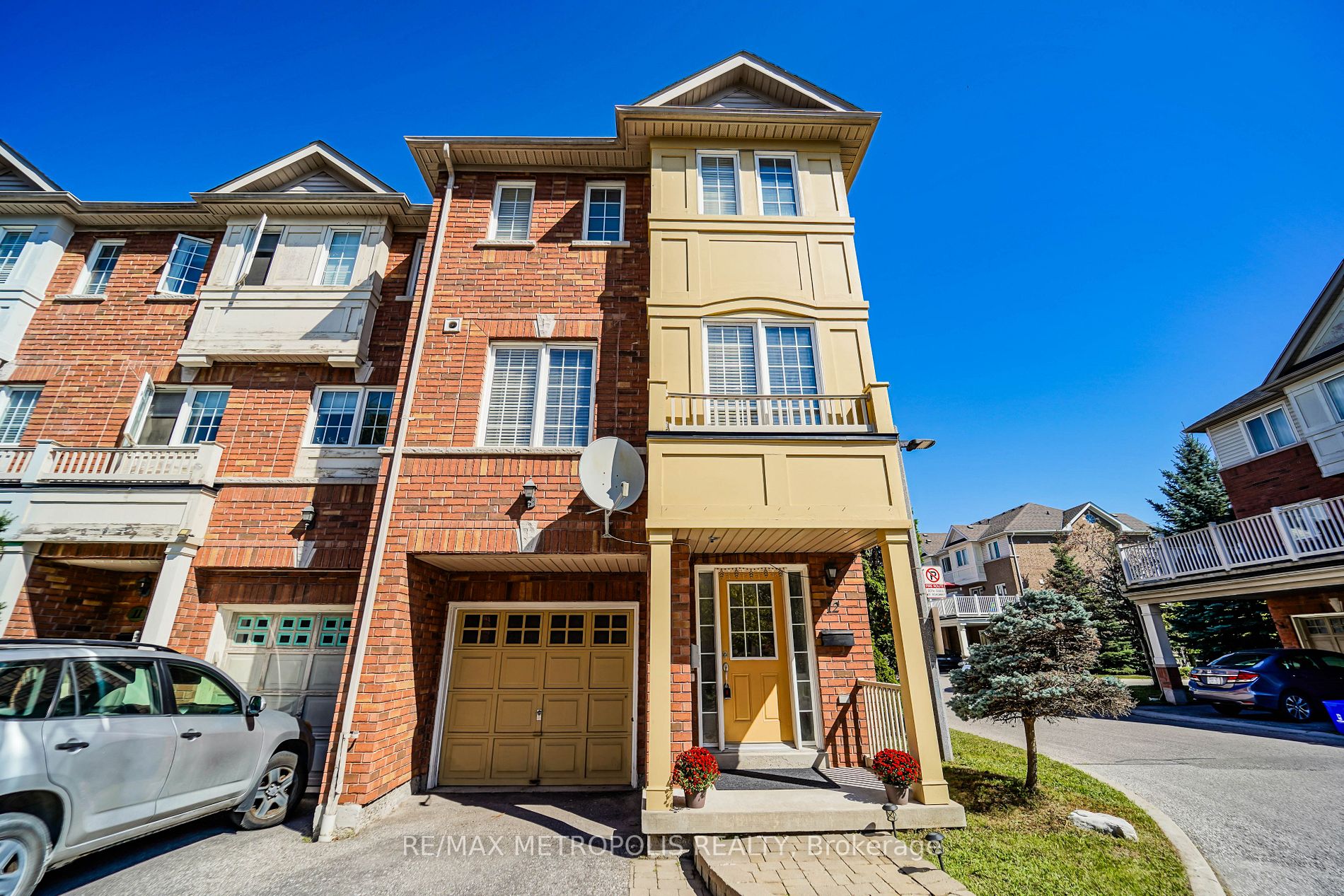 1790 Finch Avenue, #12