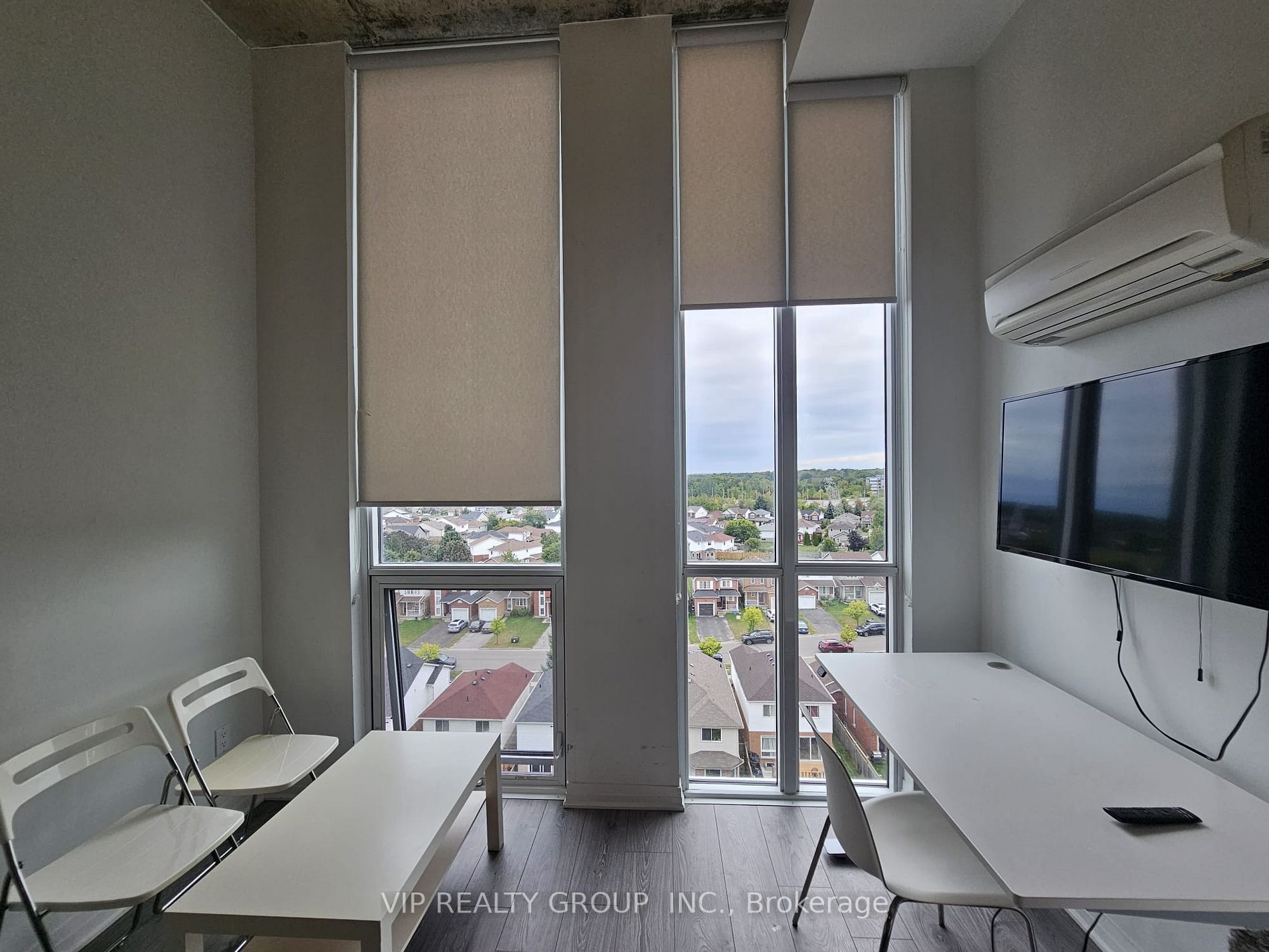 1900 Simcoe Street N, #815