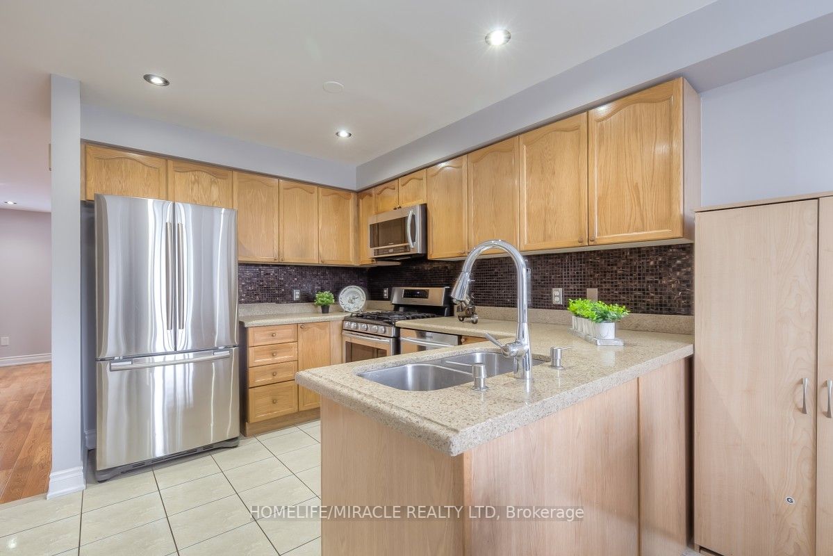 98 Jenkinson Way, #70